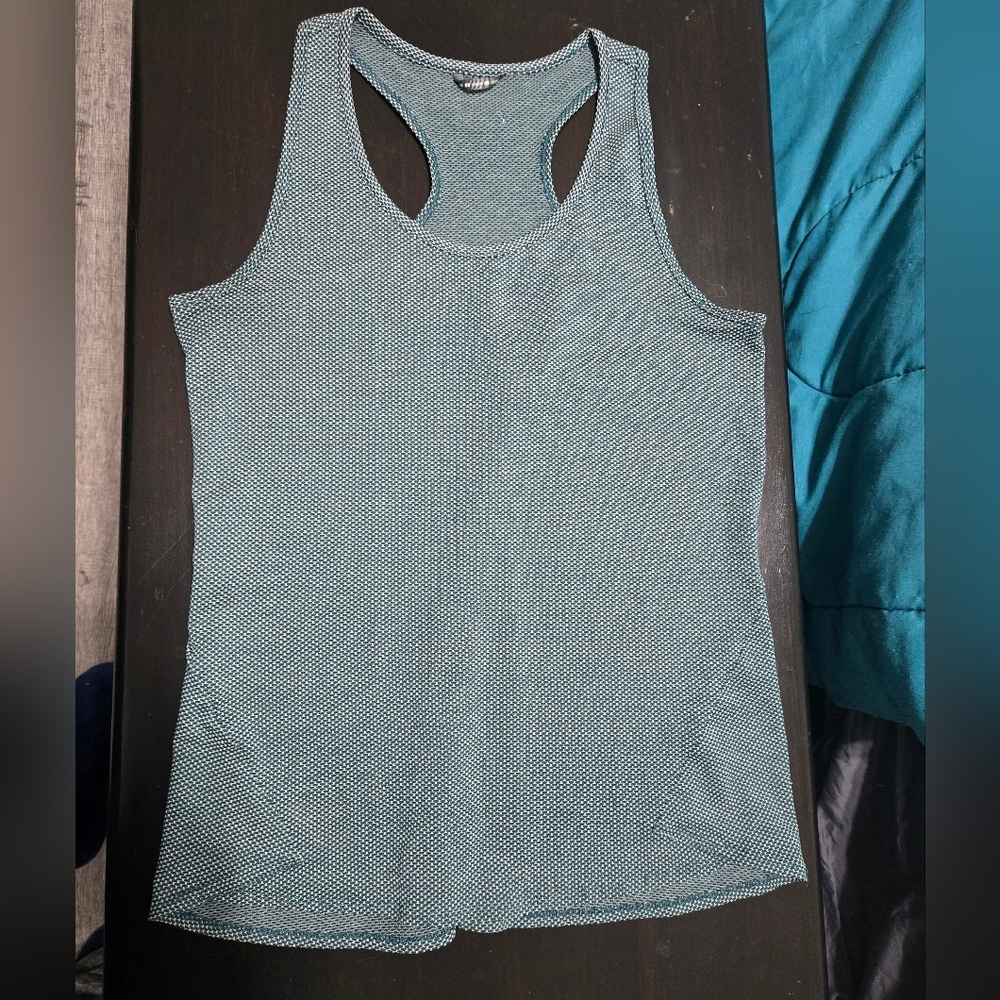 Oiselle Flyout Tank 8 Green/White